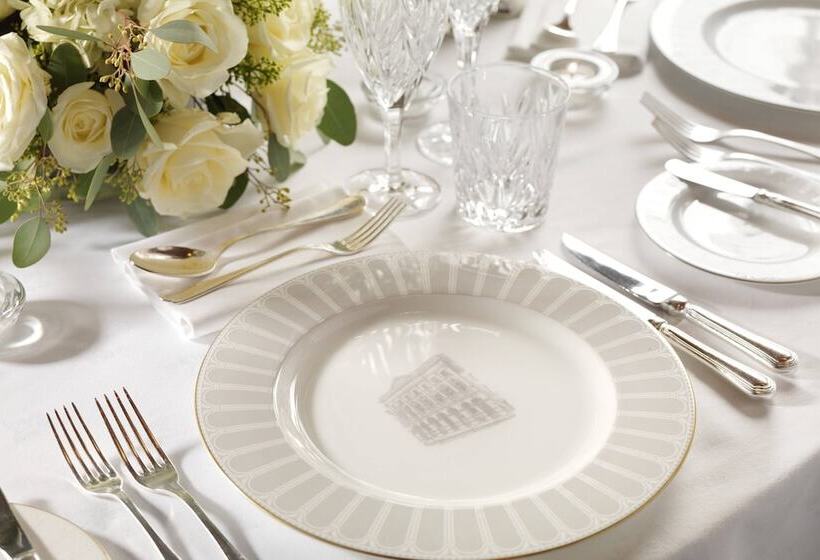 The College Green Dublin Hotel, Autograph Collection