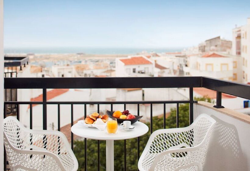 בית מלון כפרי Tivoli Lagos