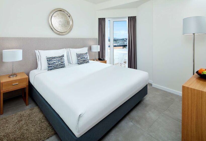 בית מלון כפרי Tivoli Lagos