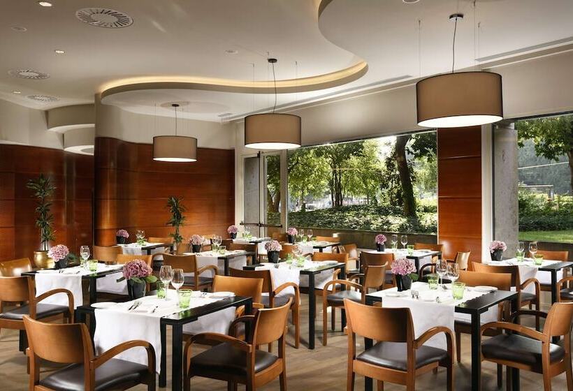 Unahotels Cusani Milano