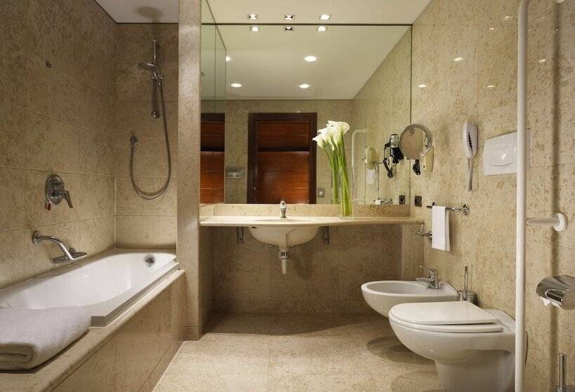 Unahotels Cusani Milano