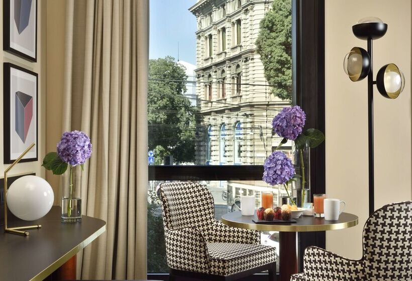 Unahotels Cusani Milano