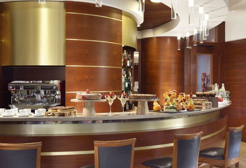 Unahotels Cusani Milano