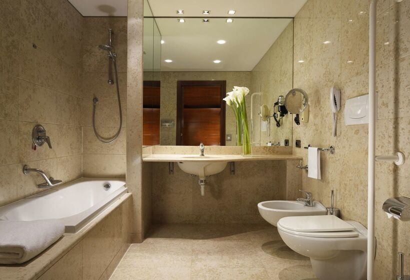 Unahotels Cusani Milano