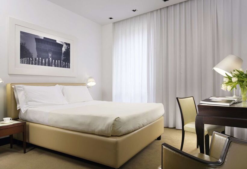 Unahotels Cusani Milano