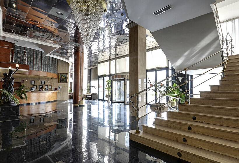 호텔 Vila Real Palace