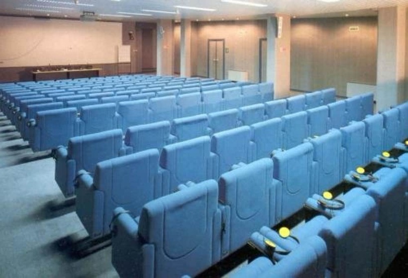 בית מלון כפרי West Garda