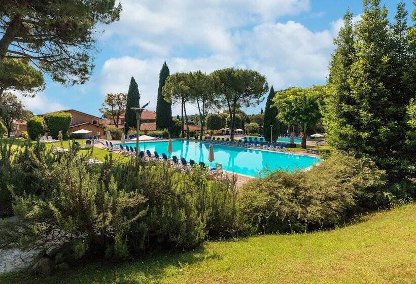 בית מלון כפרי West Garda