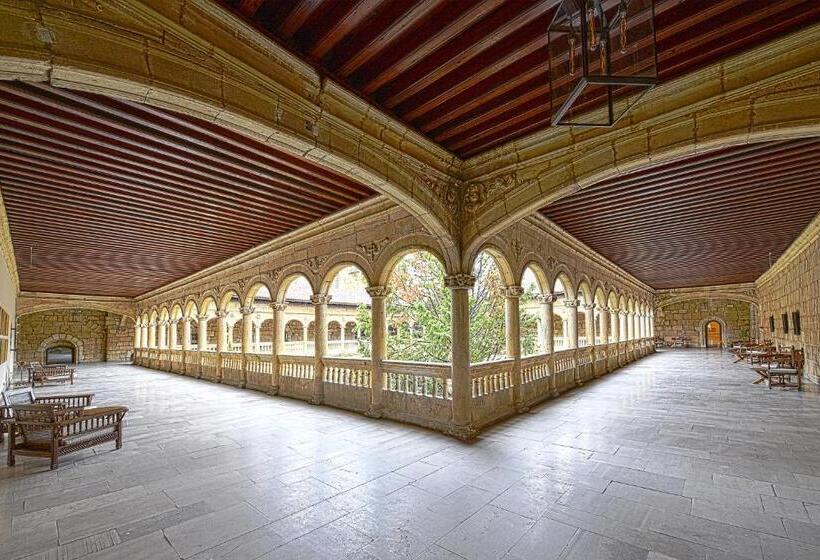 Parador De Turismo De León