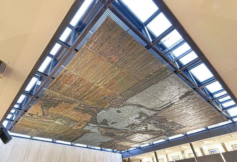 Parador De Turismo De León