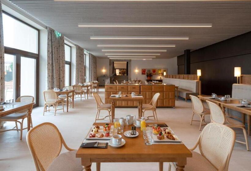 Parador De Turismo De León