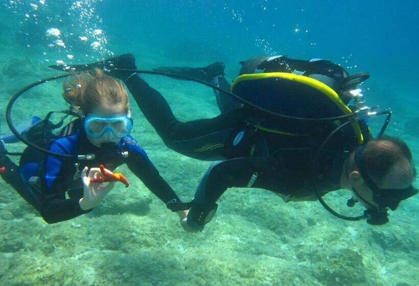 Priscapac Resort & Apartments