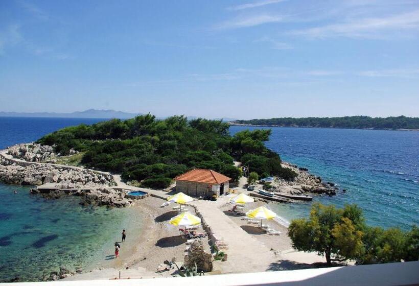 Priscapac Resort & Apartments