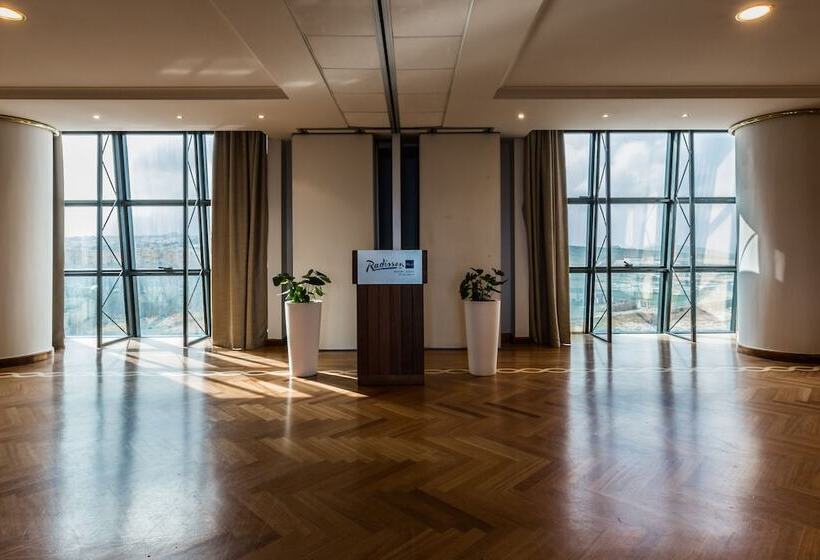 Radisson Blu Resort, Malta St. Julian S