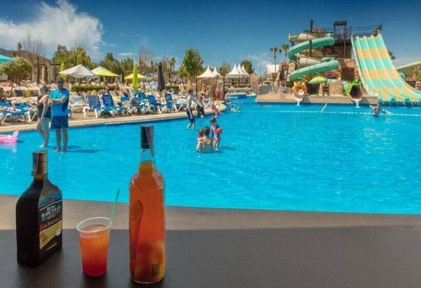 استراحتگاه Magic Robin Hood