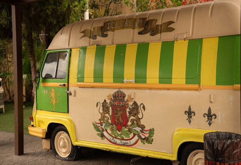 استراحتگاه Magic Robin Hood