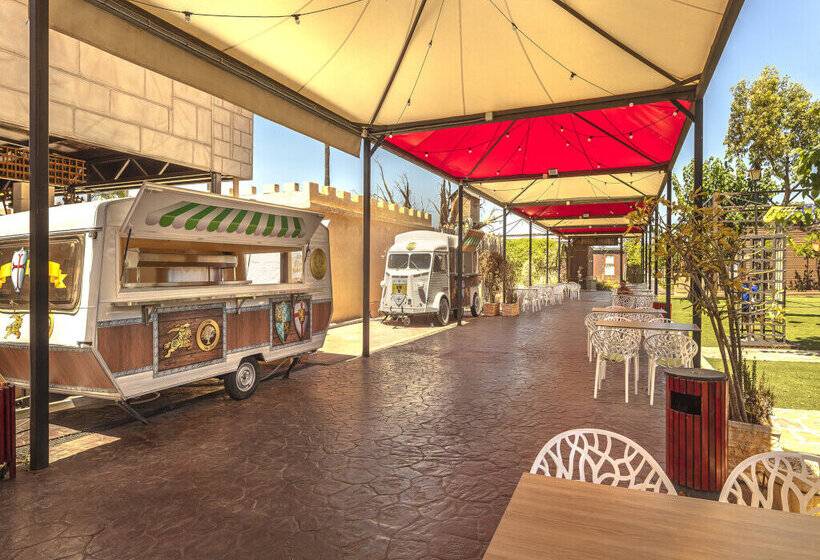 استراحتگاه Magic Robin Hood