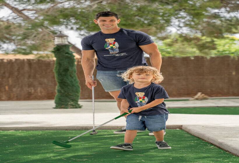 استراحتگاه Magic Robin Hood