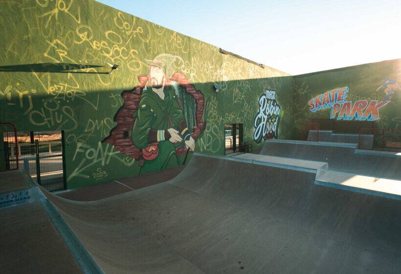 استراحتگاه Magic Robin Hood