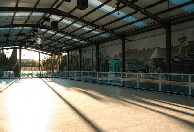 استراحتگاه Magic Robin Hood