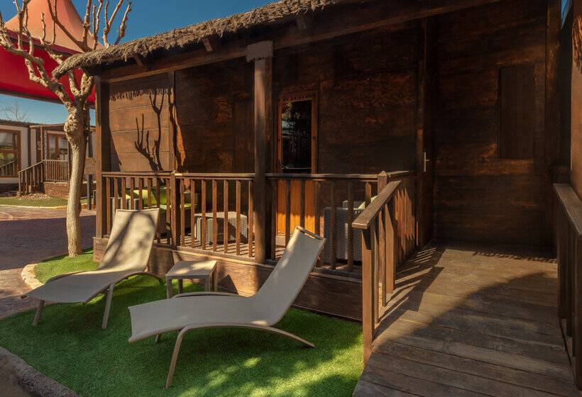 استراحتگاه Magic Robin Hood