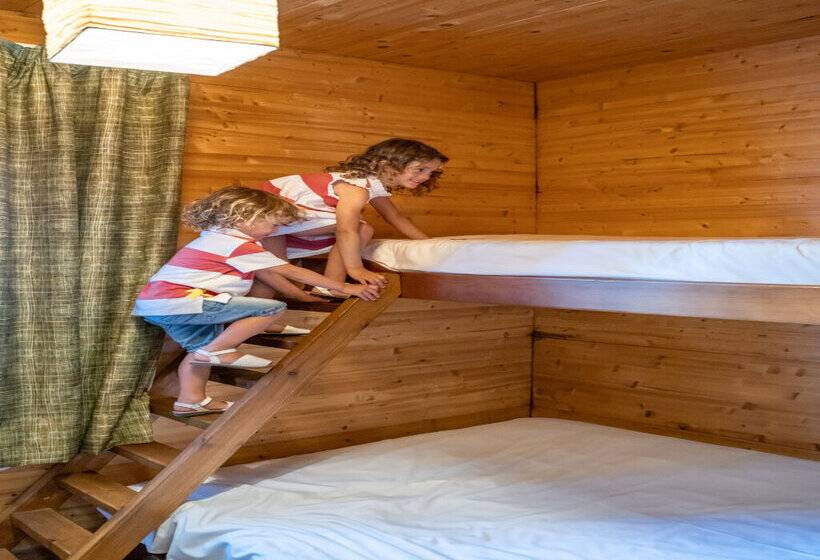 استراحتگاه Magic Robin Hood