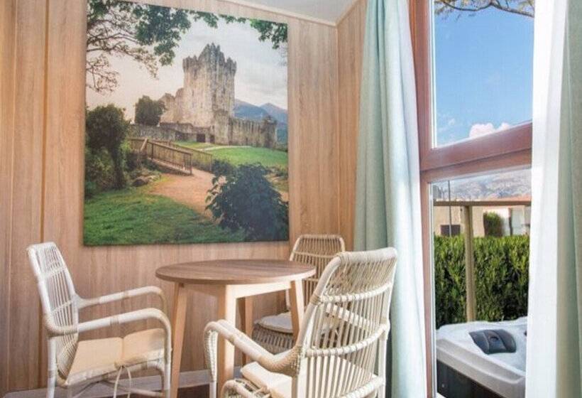 استراحتگاه Magic Robin Hood