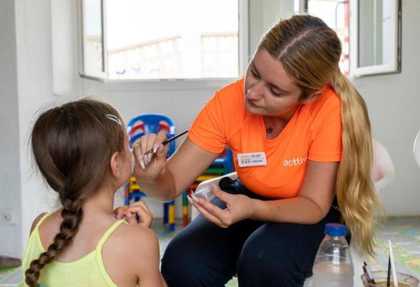 Seth Mestral & Llebeig