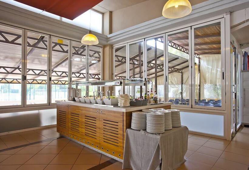 Seth Mestral & Llebeig