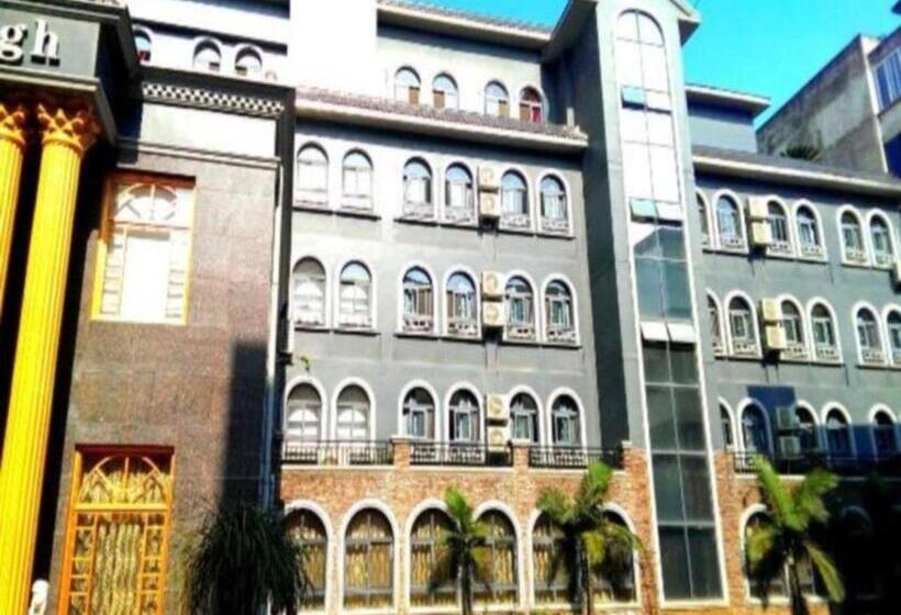 Отель 7 Days Inn Emei Mountain Haochi Street