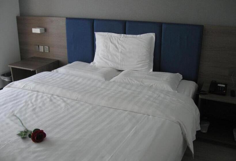 فندق 7 Days Premium Changchun Renmin Northeast Normal University Pingquan Road