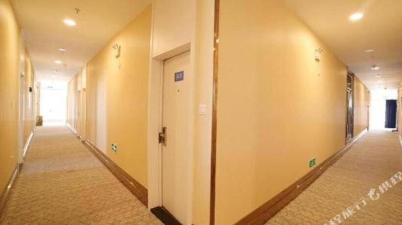 هتل 7 Days Premium· Lhasa Potala Palace