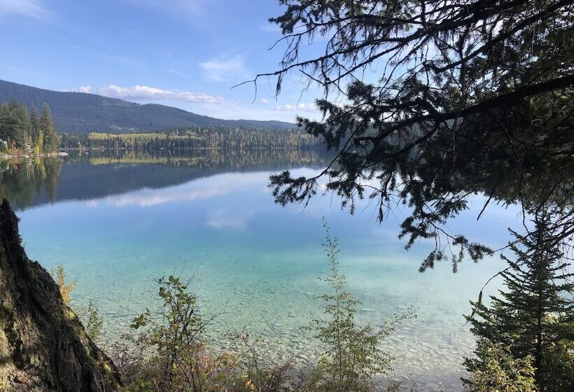 Отель Beaver Guestranch