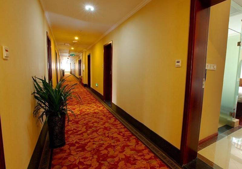 فندق Greentree Inn Jiangsu Zhenjiang West Zhongshan Road Railway Station North Square Express