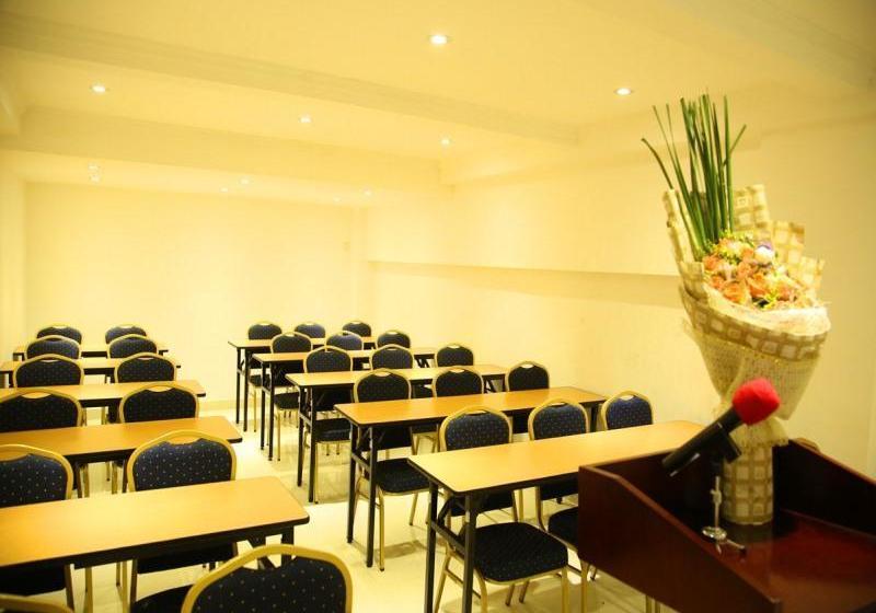 호텔 Greentree Inn Nanchang East Beijing Road Nanchang University Express