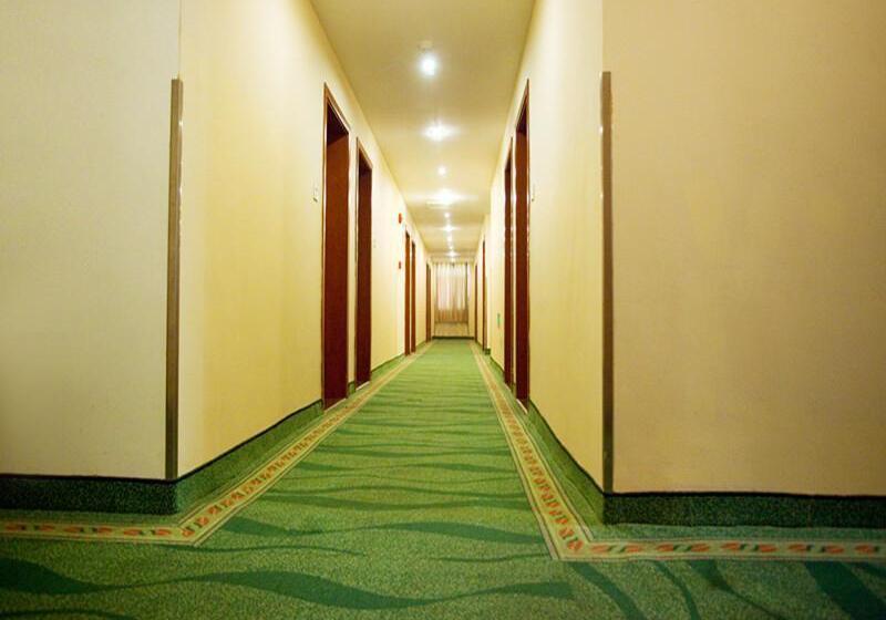 هتل Greentree Inn Shanghai Nanqiao Nanfeng Highway Express