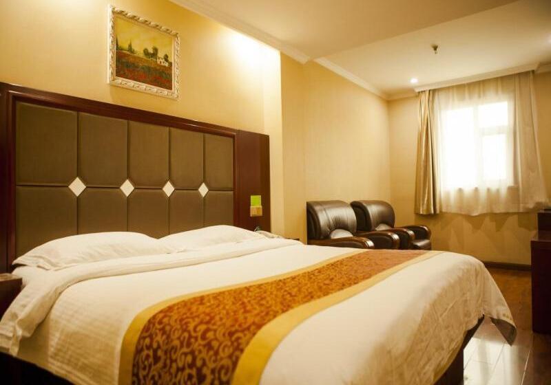 Отель Greentree Inn Shanxi Taiyuan Jianshe S) Road Inner Ring Express
