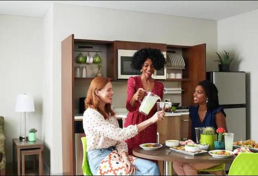 فندق Home2 Suites By Hilton, Carlsbad, New Mexico