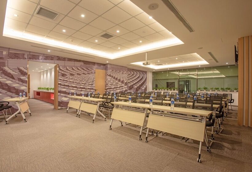 فندق Ibis Lanzhou Peili Square