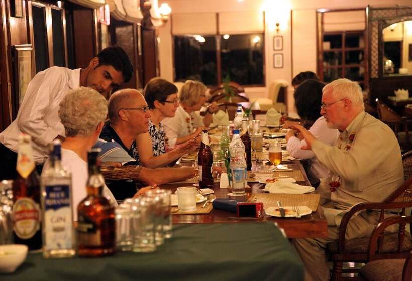 Отель The Bagh   A Forest Retreat Kanha