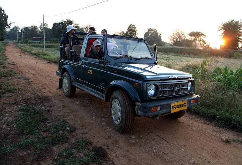 Отель The Bagh   A Forest Retreat Kanha