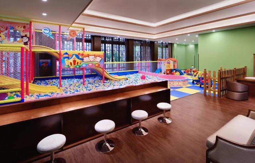 هتل Wanda Vista Resort Xishuangbanna