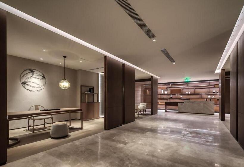 فندق Wingate By Wyndham Hainan Chengmai