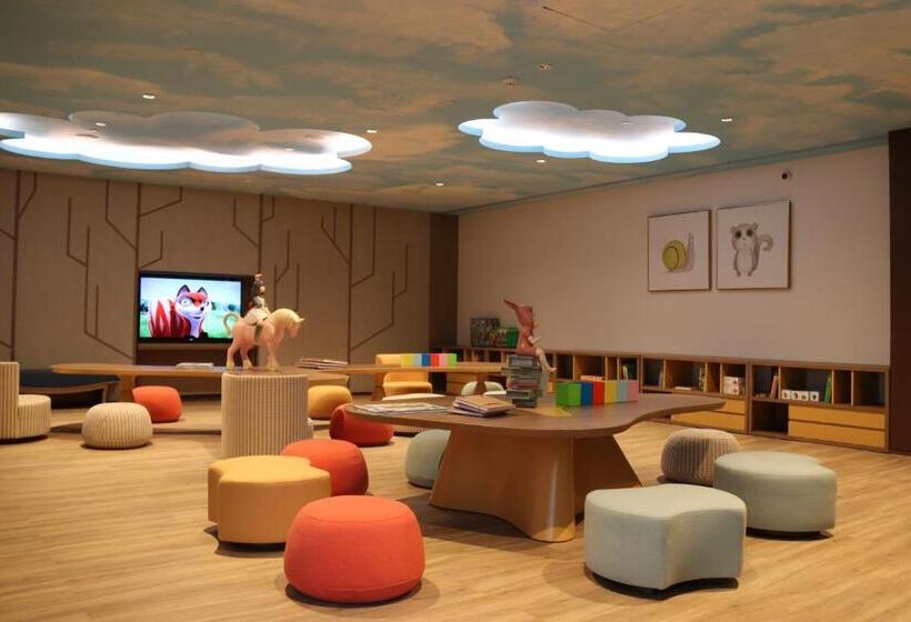 בית מלון כפרי Wingate By Wyndham Hainan Chengmai