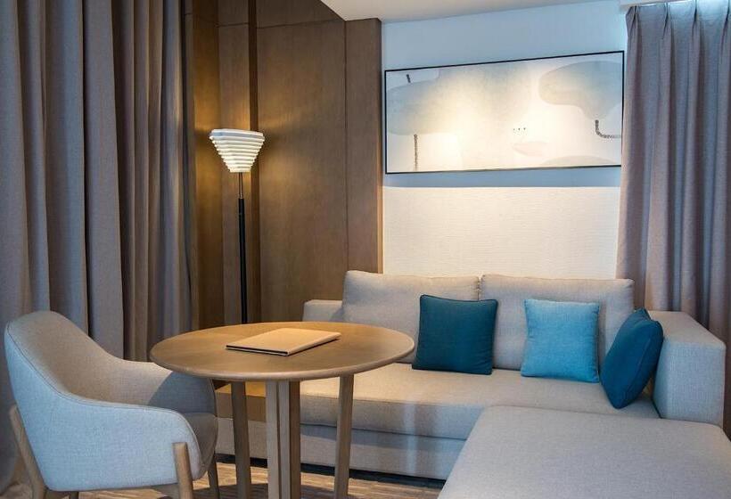 בית מלון כפרי Wingate By Wyndham Hainan Chengmai