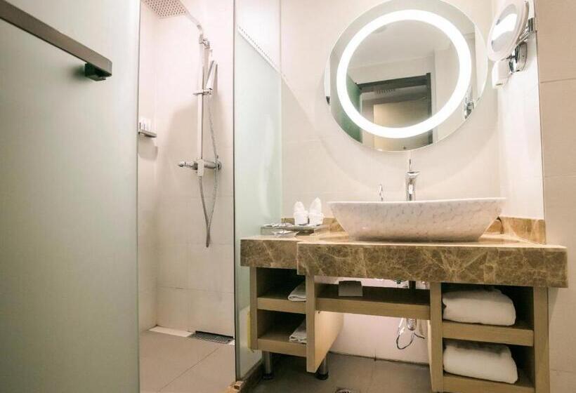 Lavande Hotel Dalian Malan Square Metro Station