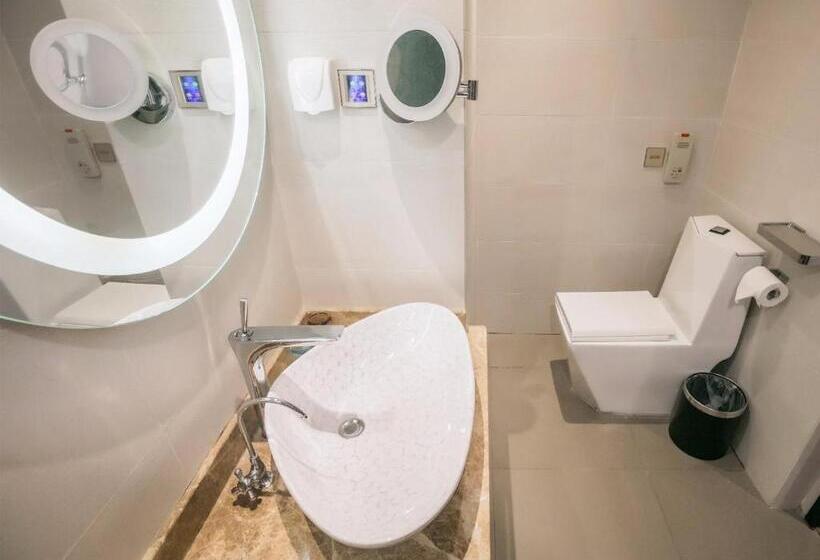 Lavande Hotel Dalian Malan Square Metro Station