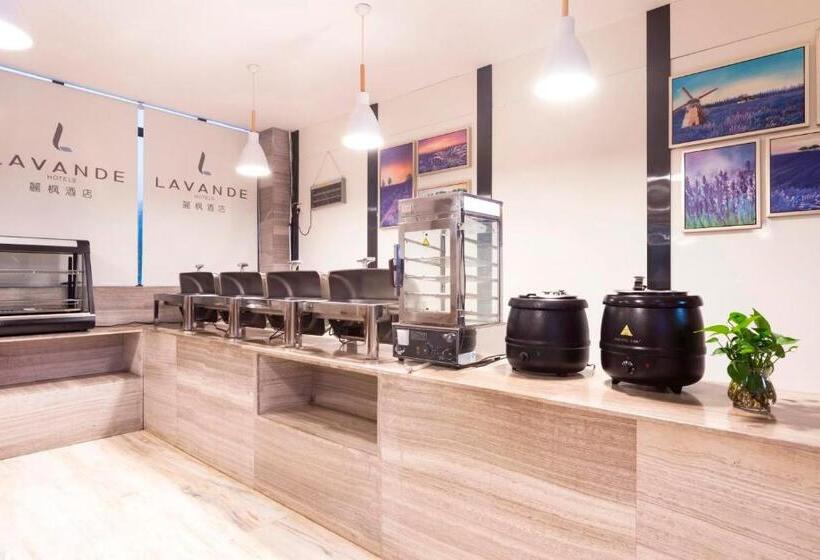 Lavande Hotel Nanchang West Railway Station Xinjian Branch