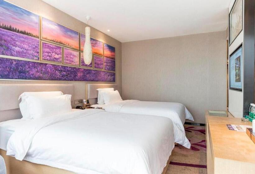 Lavande Hotel Nanchang West Railway Station Xinjian Branch