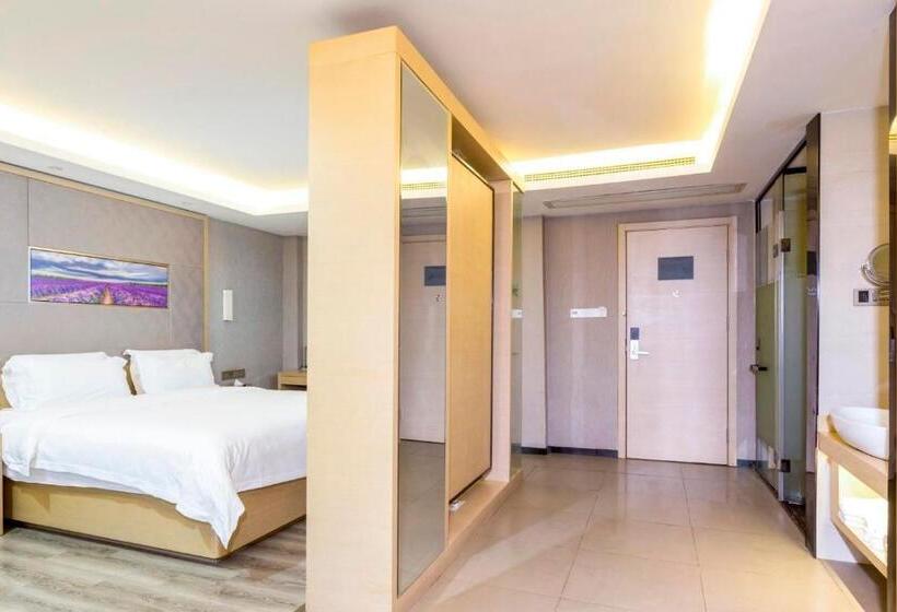 Lavande Hotel Nanchang West Railway Station Xinjian Branch
